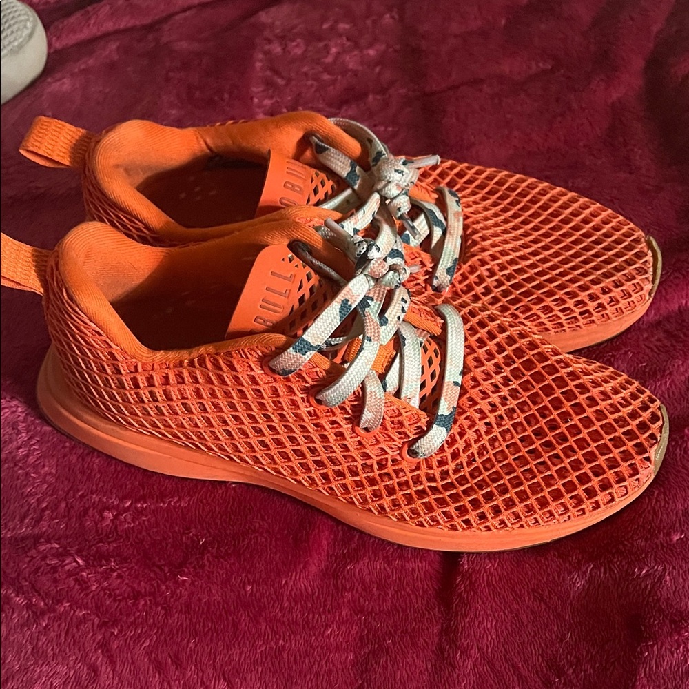 Nobull women’s size 6